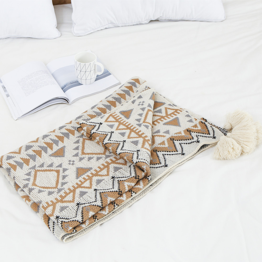 Bohemian Geometric Throw Blank – Neutral Throw Blanket recenzja i cena